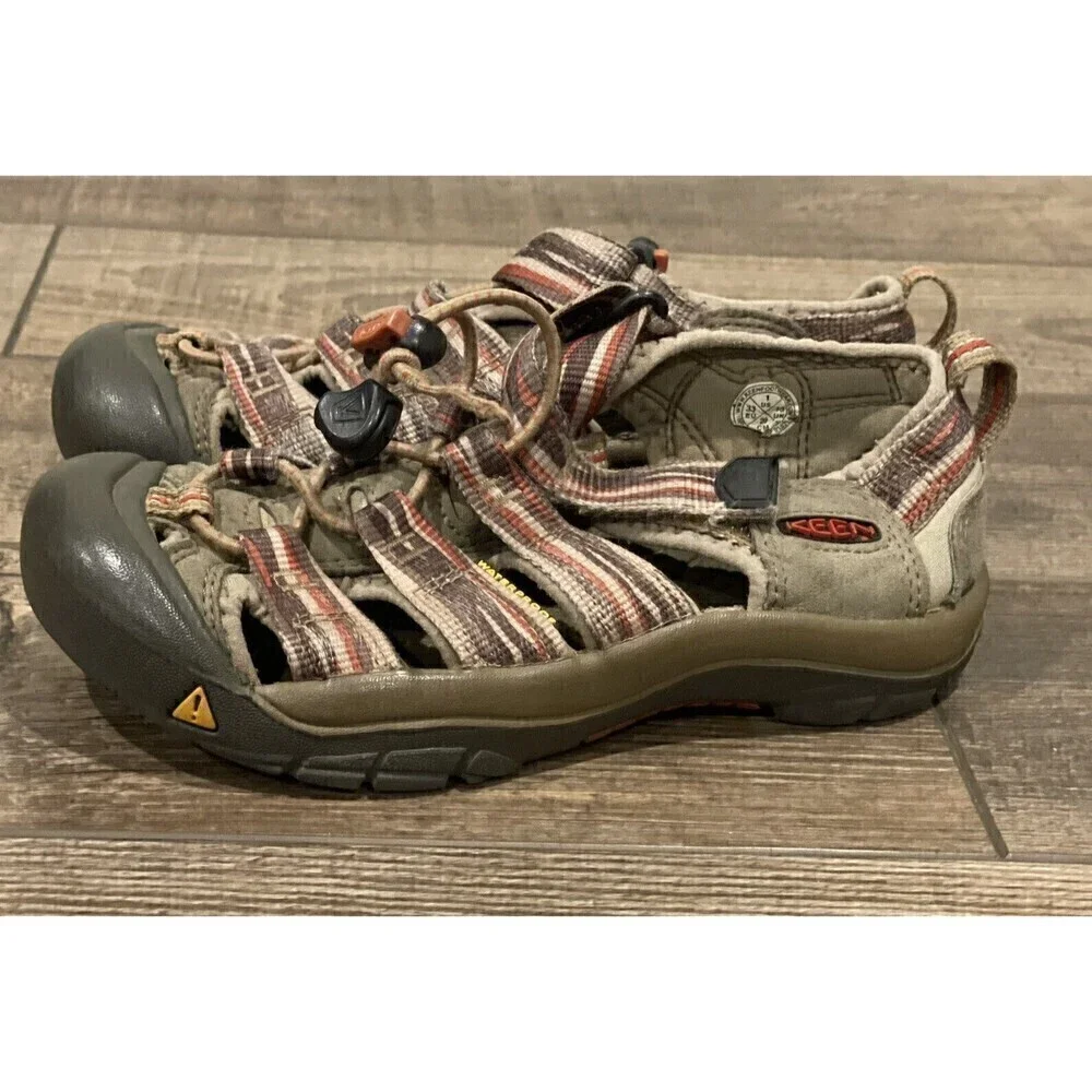 Keen Newport H2 Kids Size 1 Kids Trail Hiking Water Sport Sandals Brown Shoes